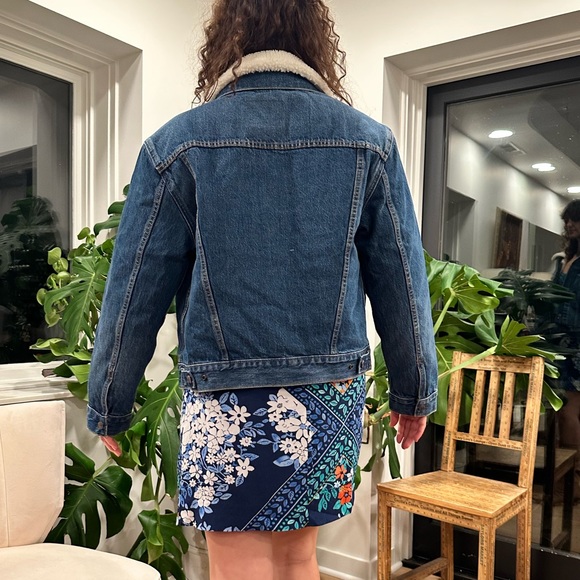 Levi’s | 3 in 1 Trucker Jacket in Three Moves Medium Wash - Picture 10 of 11